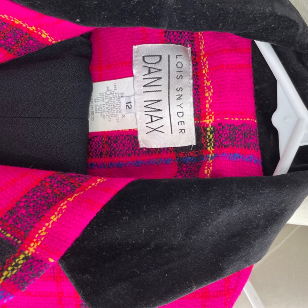 Dani Max suit - Picture 3 of 4